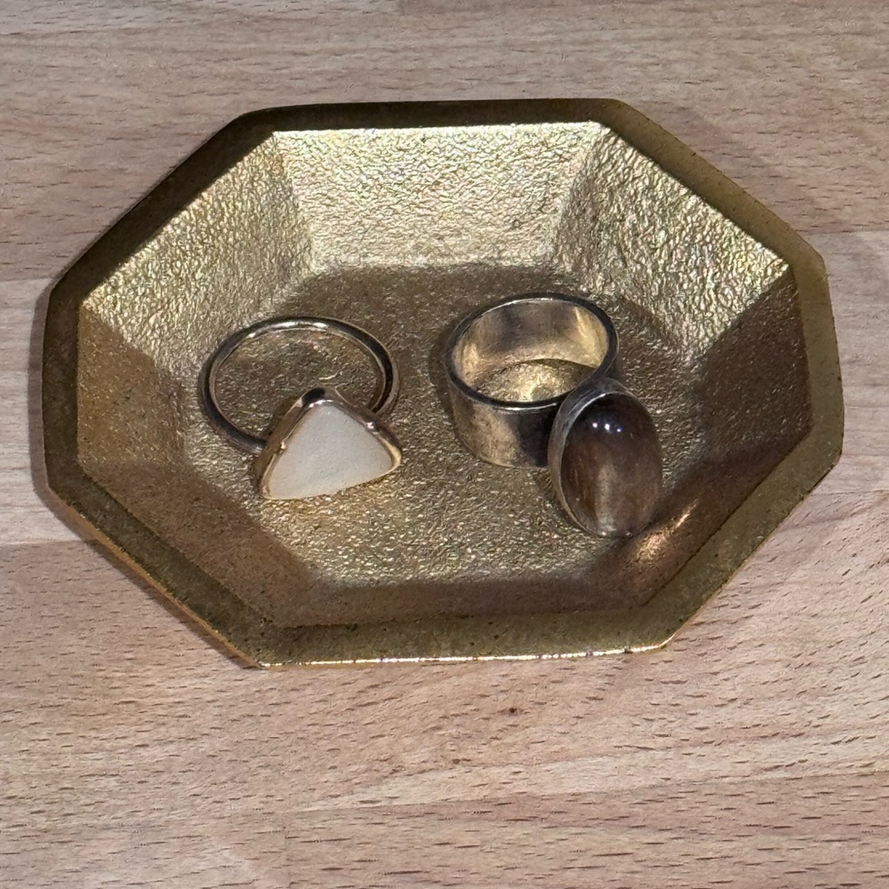 🌙3 FOR $20 
CB2 Small gold ring tray